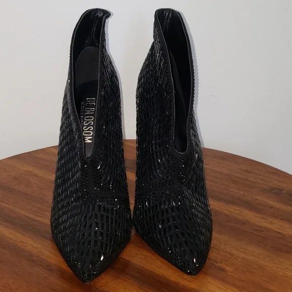 - De Blossom collection black booties - Picture 2 of 8